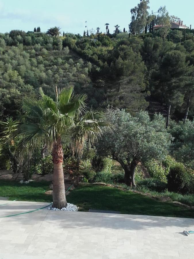 La Bastide De L'Oliveraie Ле-Кастелле Екстер'єр фото